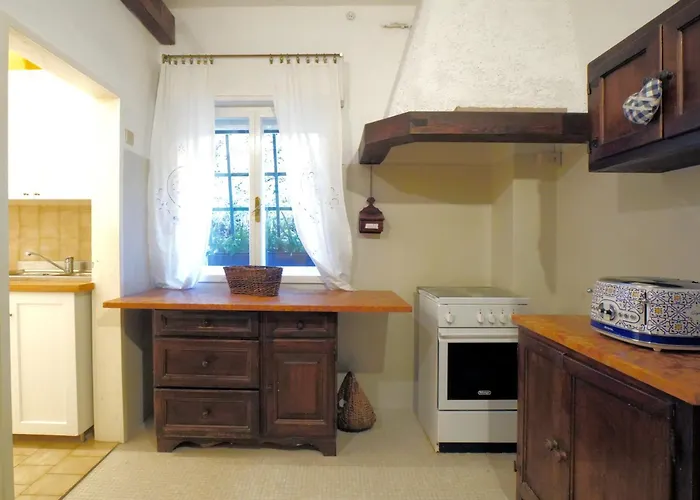Virginia Villa