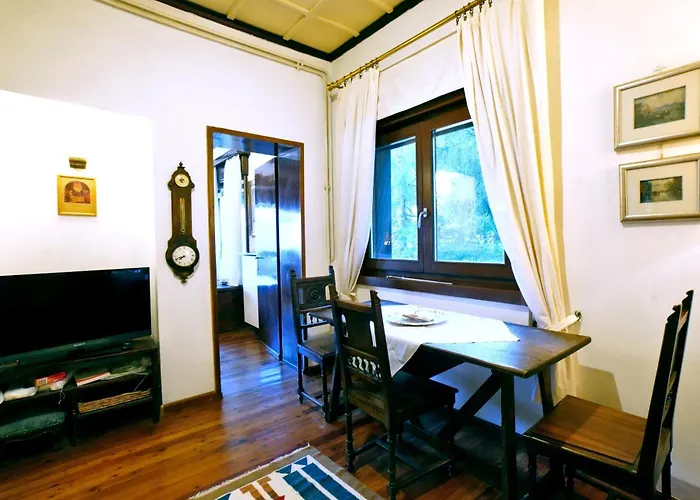 Virginia Villa